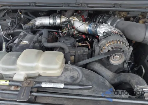 2001 Ford F-350 Lariat/Xl/Xlt z USA, uszkodzony, nr VIN 1FTSW31F11EB25024